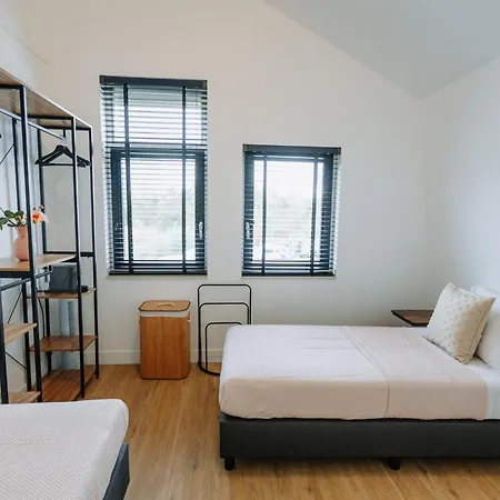Dutch Design With 6 Luxurious Bedrooms * أمستردام