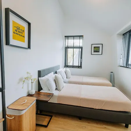 Dutch Design With 6 Luxurious Bedrooms Villa Amsterdam