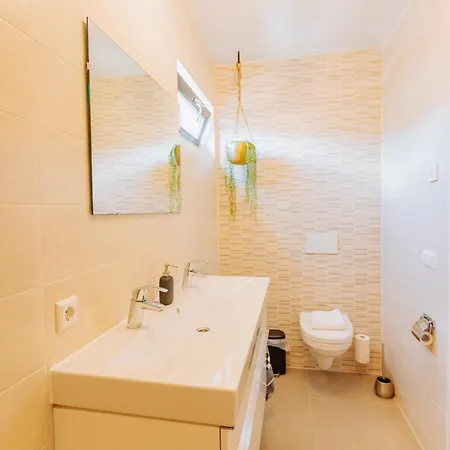 Villa Dutch Design With 6 Luxurious Bedrooms