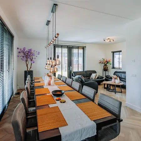 Villa Dutch Design With 6 Luxurious Bedrooms *