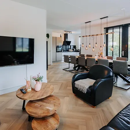 Dutch Design With 6 Luxurious Bedrooms *